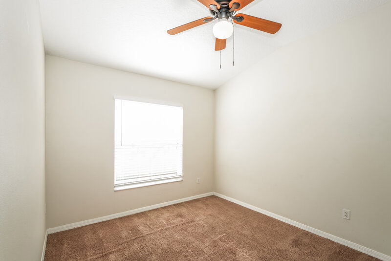 2,060/Mo, 34325 Smart Dr Zephyrhills, FL 33541 Bedroom View 2