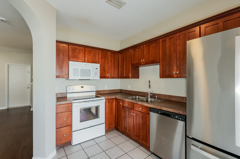 2,155/Mo, 12722 Adventure Dr Riverview, FL 33579 Kitchen View