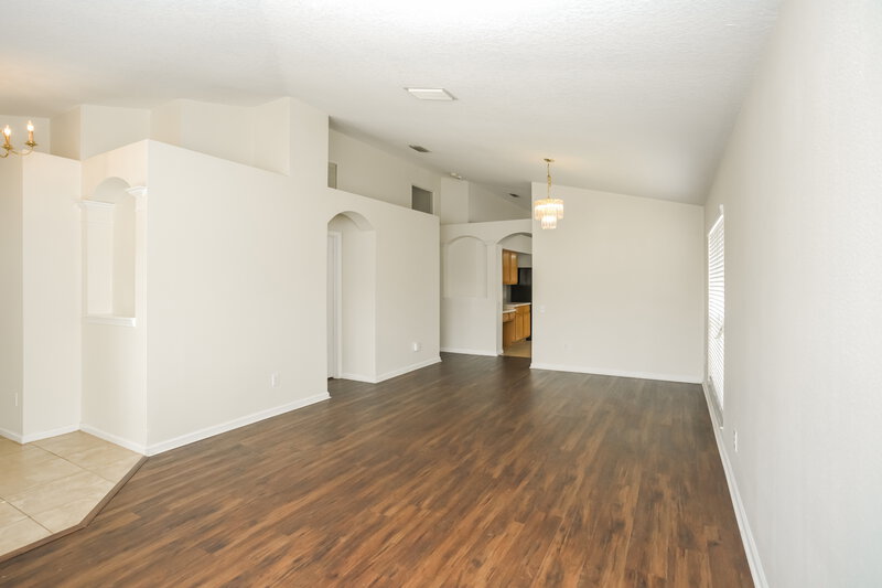 2,260/Mo, 10524 Egret Haven Ln Riverview, FL 33578 Living Room View