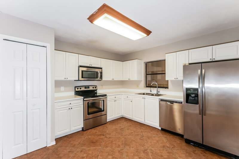 2,190/Mo, 2607 Shilo Ct Valrico, FL 33596 Misc View 6
