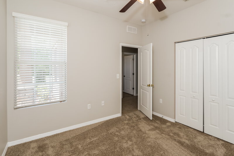 1,815/Mo, 6225 Twin Bridges Dr Zephyrhills, FL 33541 Bedroom View 3