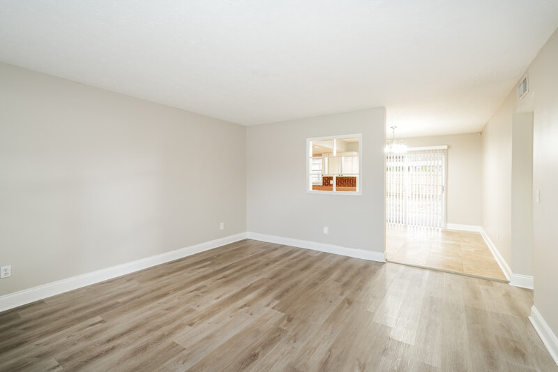 2,140/Mo, 307 Timber Creek Dr Brandon, FL 33510 Living Room View