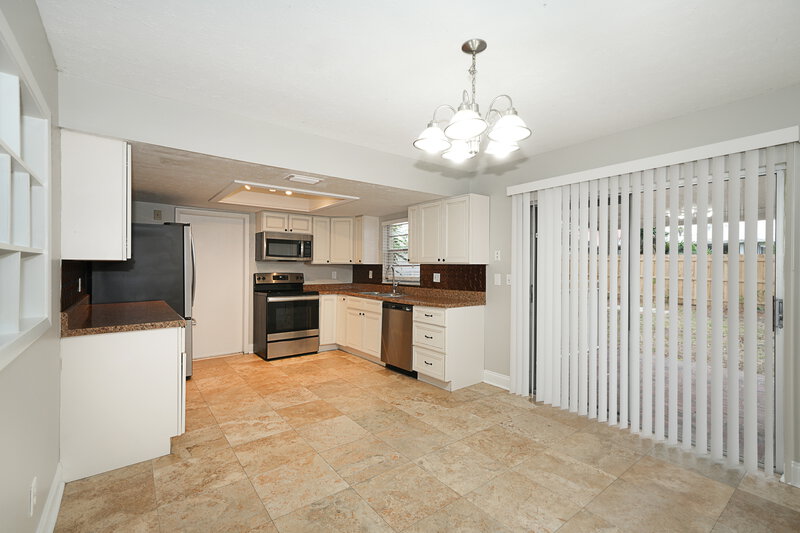 2,140/Mo, 307 Timber Creek Dr Brandon, FL 33510 Dining Room View