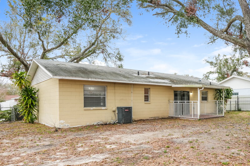 2,140/Mo, 307 Timber Creek Dr Brandon, FL 33510 Rear View