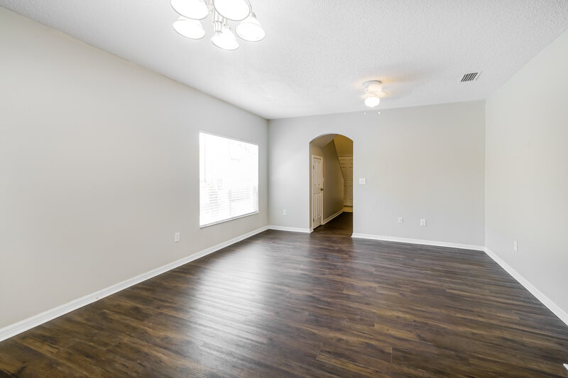 2,540/Mo, 6922 Summer Harbor Ln Riverview, FL 33578 Living Room View 2