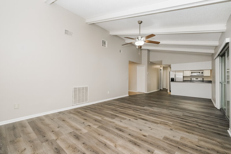 1,905/Mo, 8613 White Springs Dr New Port Richey, FL 34655 Living Room View