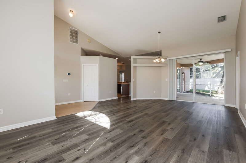 2,415/Mo, 5514 Foxtail Ct Wesley Chapel, FL 33543 Living Room View 2