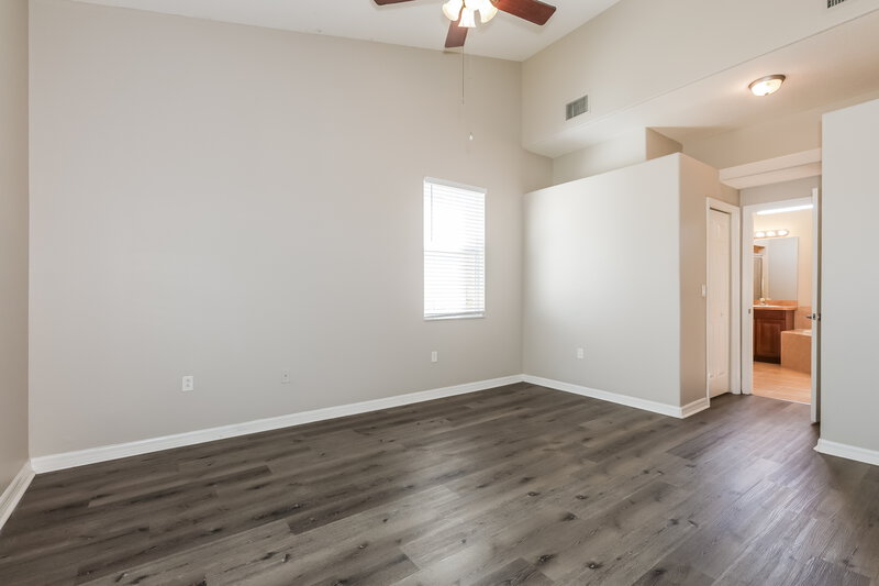 2,415/Mo, 5514 Foxtail Ct Wesley Chapel, FL 33543 Living Room View 3