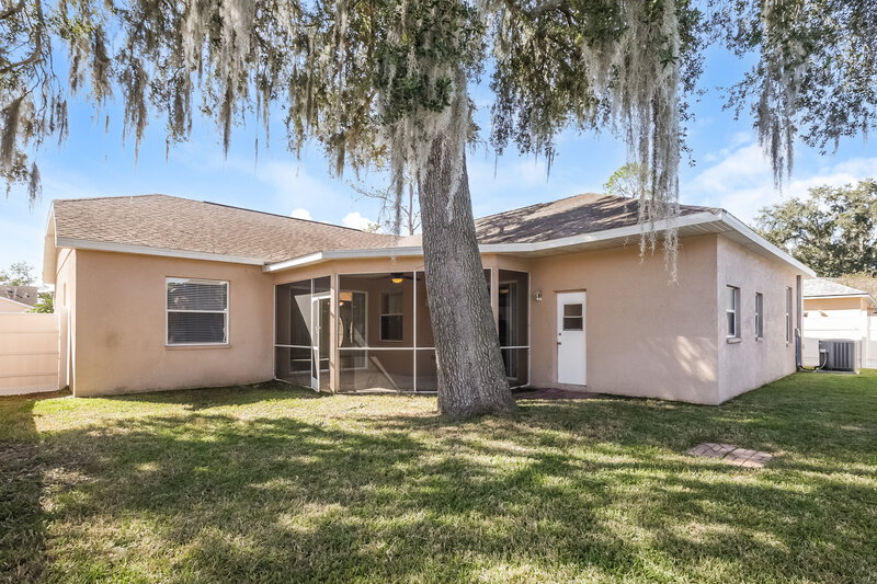 2,415/Mo, 5514 Foxtail Ct Wesley Chapel, FL 33543 Rear View