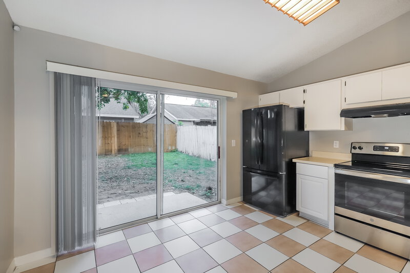 1,970/Mo, 4007 Levonshire Pl Valrico, FL 33596 Kitchen View