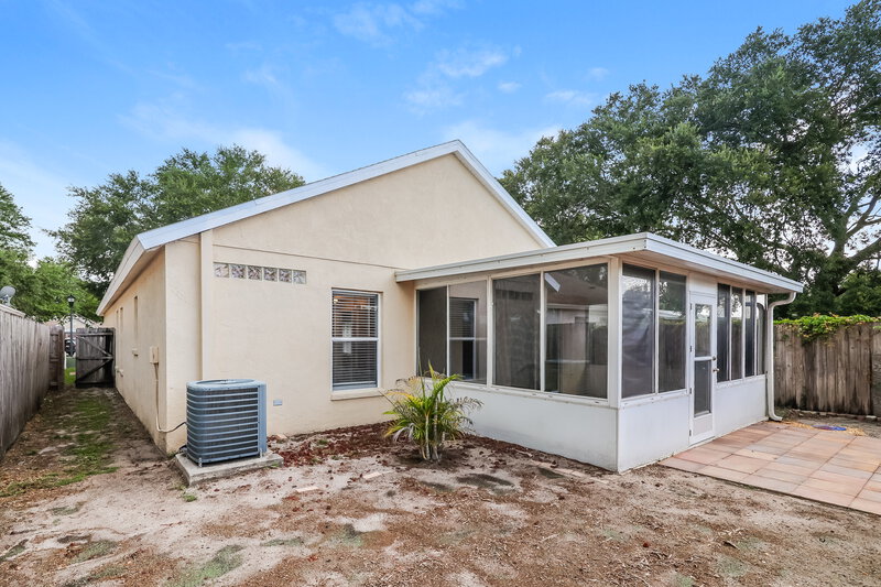 1,945/Mo, 11104 Robin Lake Ct Riverview, FL 33569 Rear View