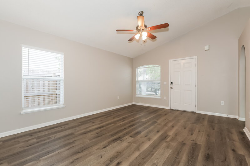 2,095/Mo, 30319 Birdhouse Dr Wesley Chapel, FL 33545 Living Room View