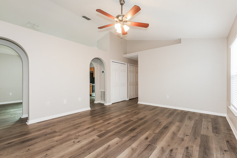 2,095/Mo, 30319 Birdhouse Dr Wesley Chapel, FL 33545 Living Room View 2