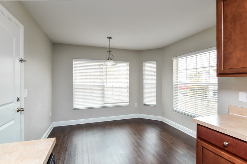 1,915/Mo, 10755 Standing Stone Dr Wimauma, FL 33598 Dining Room View