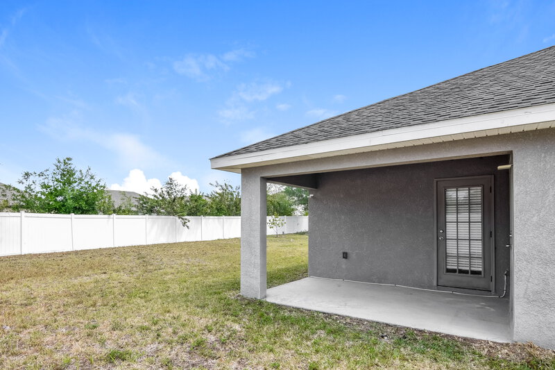 1,915/Mo, 10755 Standing Stone Dr Wimauma, FL 33598 Rear View