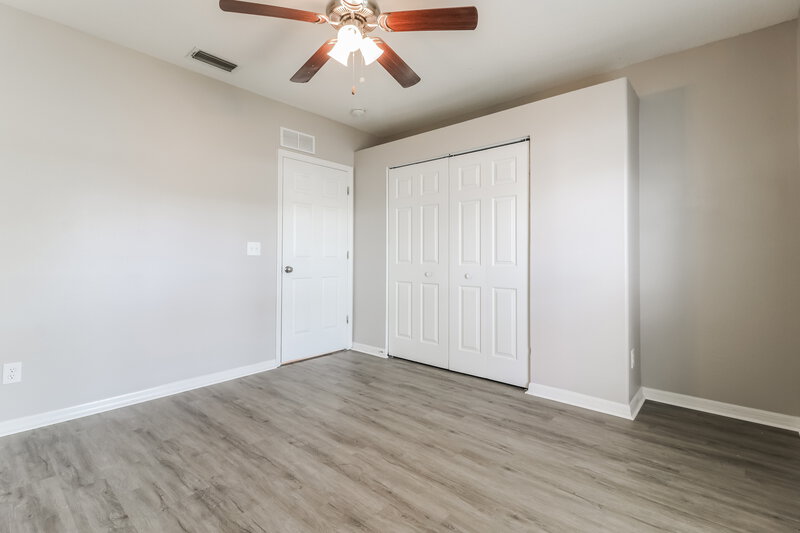 2,255/Mo, 721 Sandy Hills Ave Tarpon Springs, FL 34689 Bedroom View 3