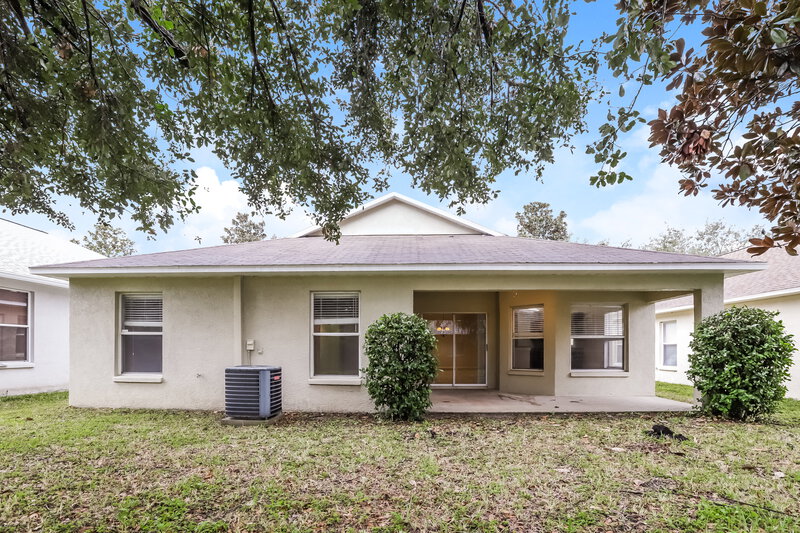 2,265/Mo, 721 Straw Lake Dr Brandon, FL 33510 Rear View