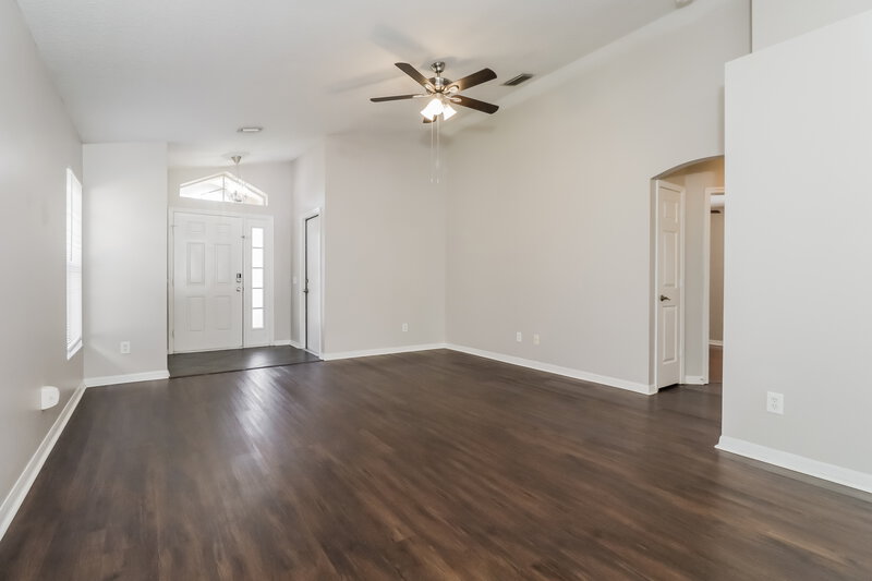 2,030/Mo, 8514 Hawbuck St Trinity, FL 34655 Family Room View 2