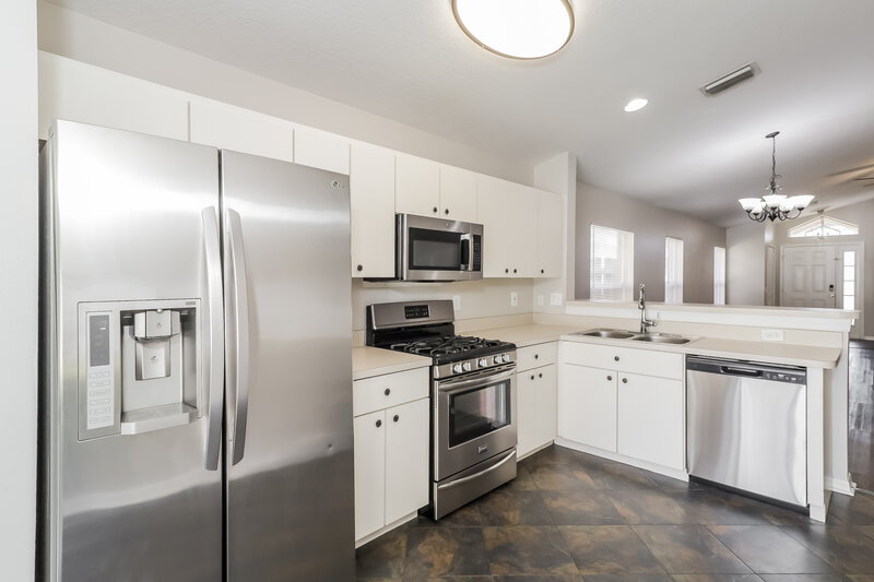 2,030/Mo, 8514 Hawbuck St Trinity, FL 34655 Kitchen View 2