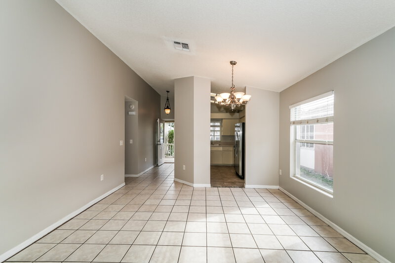1,860/Mo, 7921 Chadwick Dr New Port Richey, FL 34654 Dining Room View 2