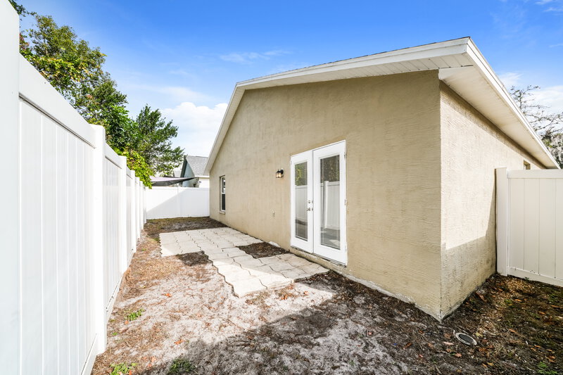 1,860/Mo, 7921 Chadwick Dr New Port Richey, FL 34654 Rear View