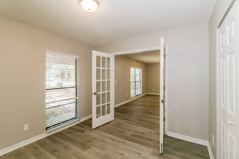 2,245/Mo, 14708 Oak Vine Dr Lutz, FL 33559 Bedroom View