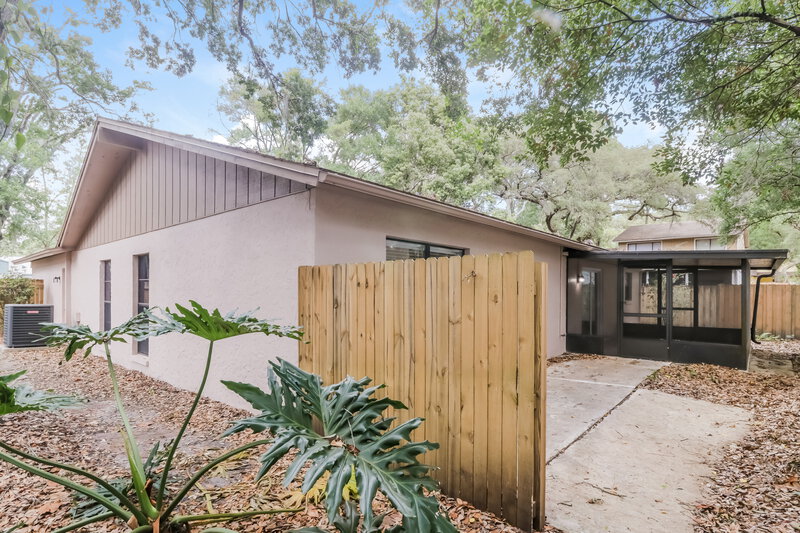 2,245/Mo, 14708 Oak Vine Dr Lutz, FL 33559 Rear View 2