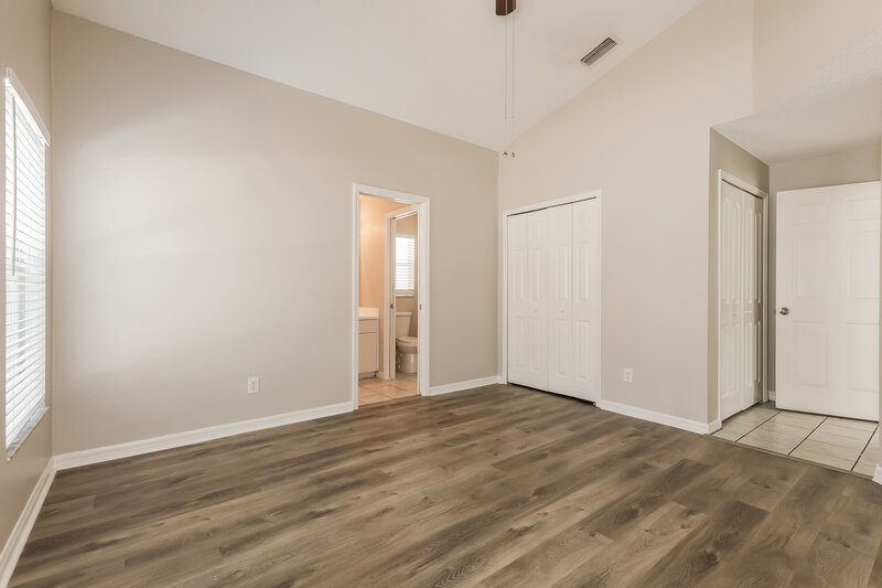 1,930/Mo, 3406 Palm Beach Dr Valrico, FL 33594 Main Bedroom View 2
