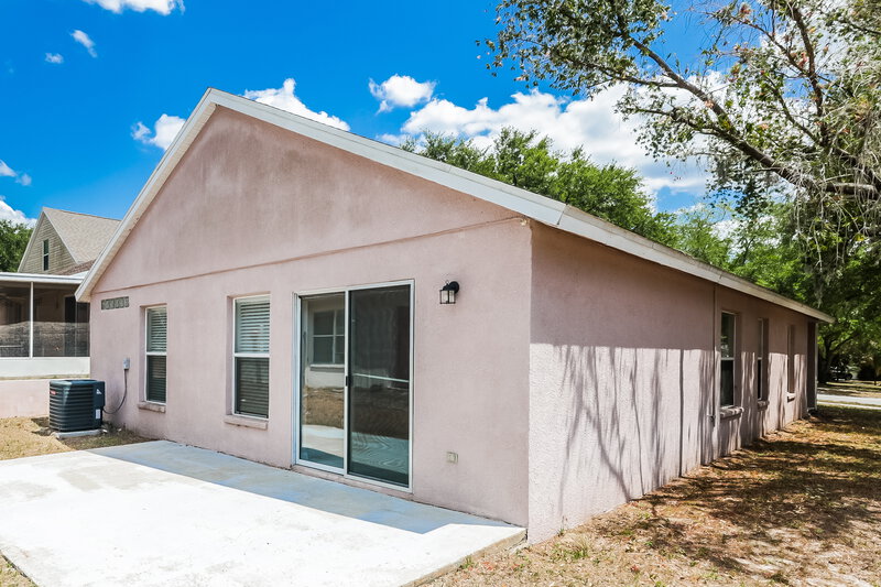 1,930/Mo, 3406 Palm Beach Dr Valrico, FL 33594 Rear View