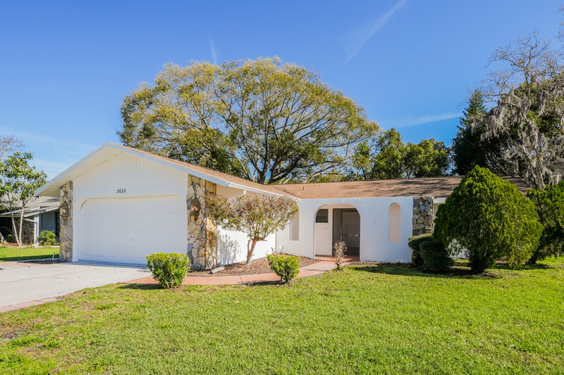2,050/Mo, 3638 Montclair Dr New Port Richey, FL 34655 Front View