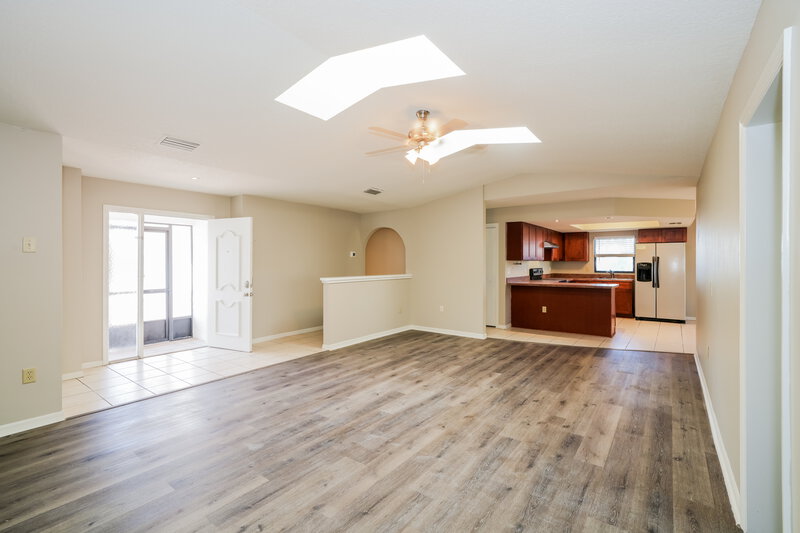 2,050/Mo, 3638 Montclair Dr New Port Richey, FL 34655 Living Room View 2