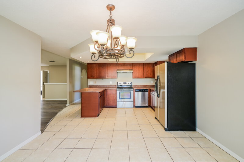 2,050/Mo, 3638 Montclair Dr New Port Richey, FL 34655 Dining Room View 2
