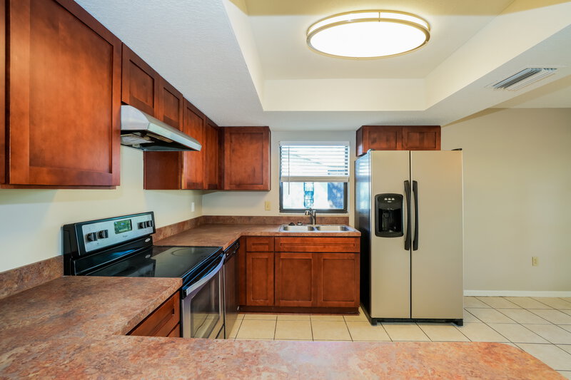 2,050/Mo, 3638 Montclair Dr New Port Richey, FL 34655 Kitchen View 2