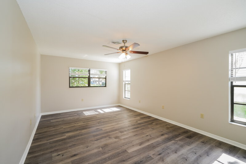 2,050/Mo, 3638 Montclair Dr New Port Richey, FL 34655 Main Bedroom View