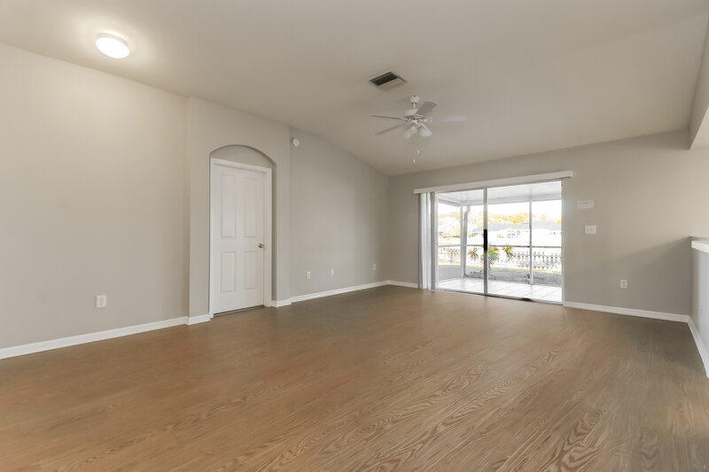 2,240/Mo, 29429 Crossland Dr Wesley Chapel, FL 33543 Living Room View