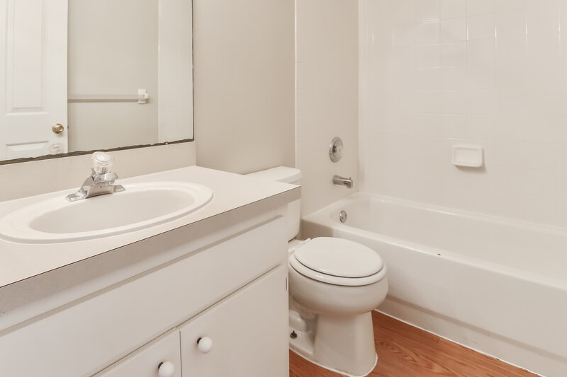 2,240/Mo, 29429 Crossland Dr Wesley Chapel, FL 33543 Bathroom View