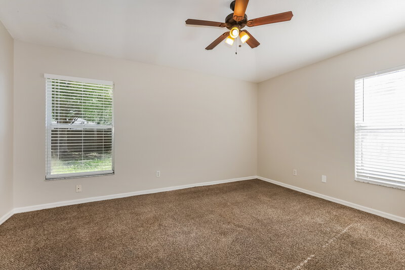 1,945/Mo, 1022 Harvest Moon Dr Seffner, FL 33584 Main Bedroom View