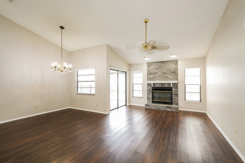 2,910/Mo, 8905 Bayaud Dr Tampa, FL 33626 Living Room View 2