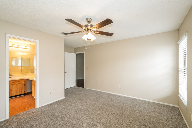 2,910/Mo, 8905 Bayaud Dr Tampa, FL 33626 Main Bedroom View