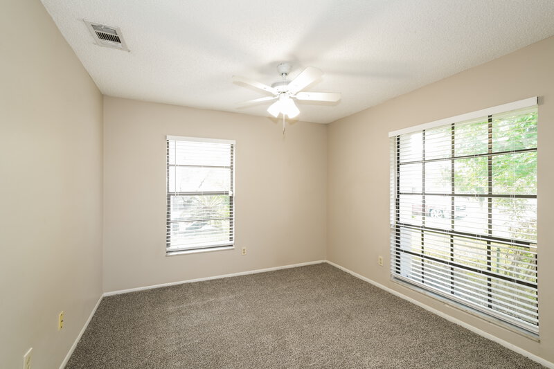 2,910/Mo, 8905 Bayaud Dr Tampa, FL 33626 Bedroom View 2