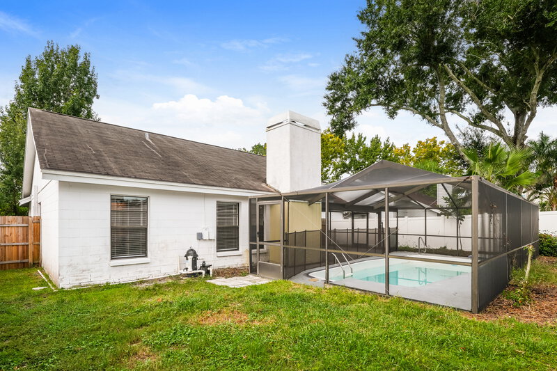 2,910/Mo, 8905 Bayaud Dr Tampa, FL 33626 Rear View
