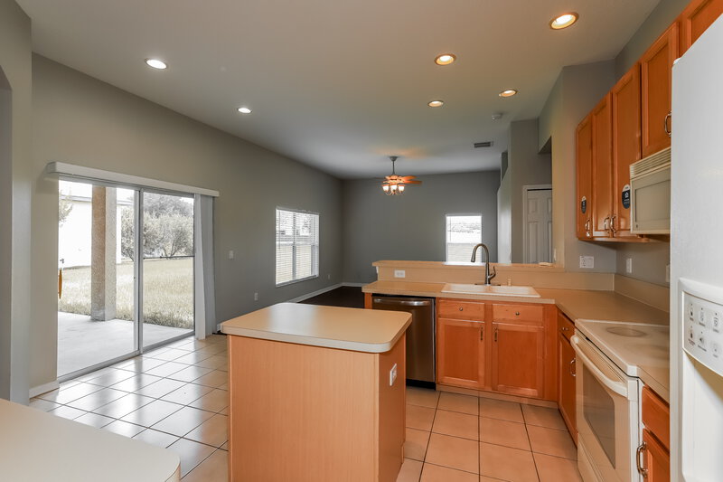 2,375/Mo, 22824 Killington Blvd Land O Lakes, FL 34639 Breakfast Nook View