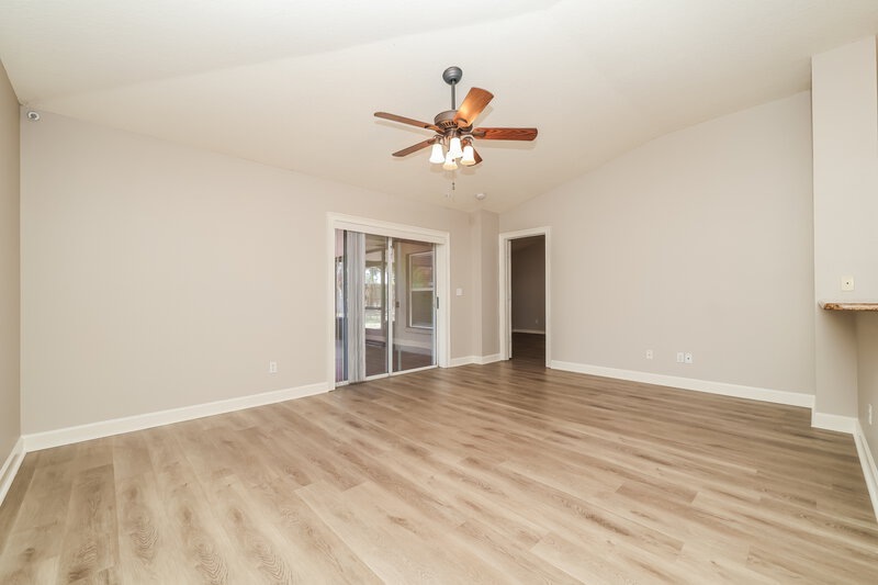 2,285/Mo, 840 Rocky Mountain Ct Valrico, FL 33594 Family Room View 2