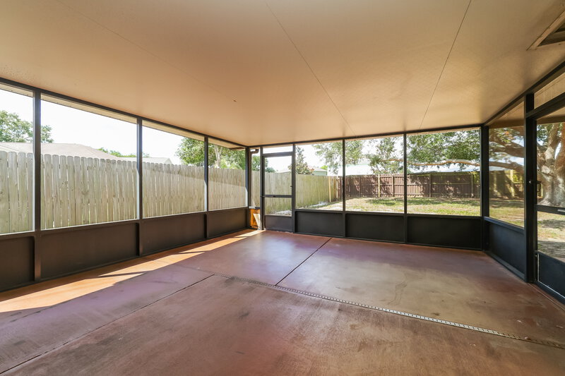2,285/Mo, 840 Rocky Mountain Ct Valrico, FL 33594 Sun Room View