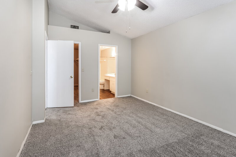 2,070/Mo, 409 Benson St Valrico, FL 33594 Main Bedroom View