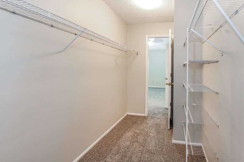 2,070/Mo, 409 Benson St Valrico, FL 33594 Walk In Closet View