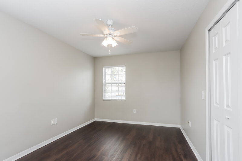 2,405/Mo, 15411 Telford Spring Dr Ruskin, FL 33573 Bedroom View 3