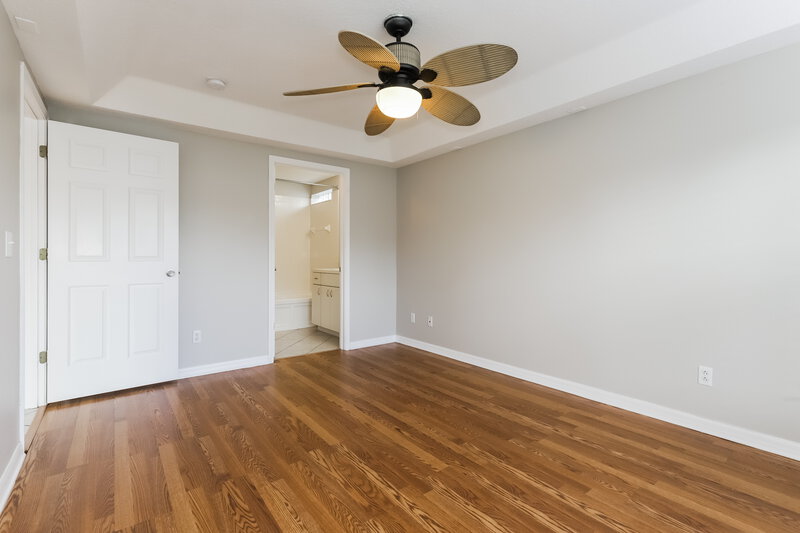 2,095/Mo, 7452 Oxford Garden Cir Apollo Beach, FL 33572 Main Bedroom View