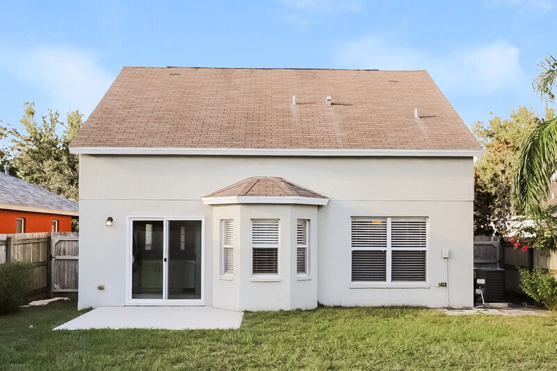 2,095/Mo, 7452 Oxford Garden Cir Apollo Beach, FL 33572 Rear View