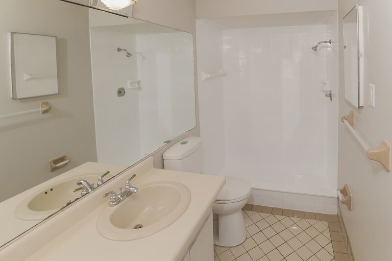 1,930/Mo, 8552 Bridgewater Dr New Port Richey, FL 34655 Bathroom View